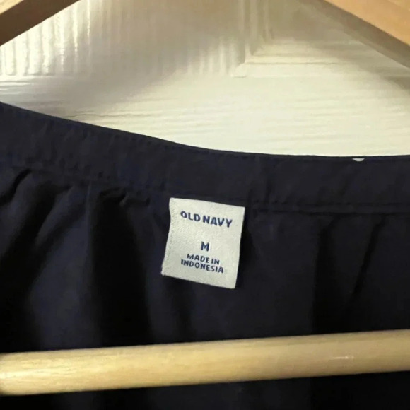 Women’s Old Navy Top Medium - Picture 4 of 7